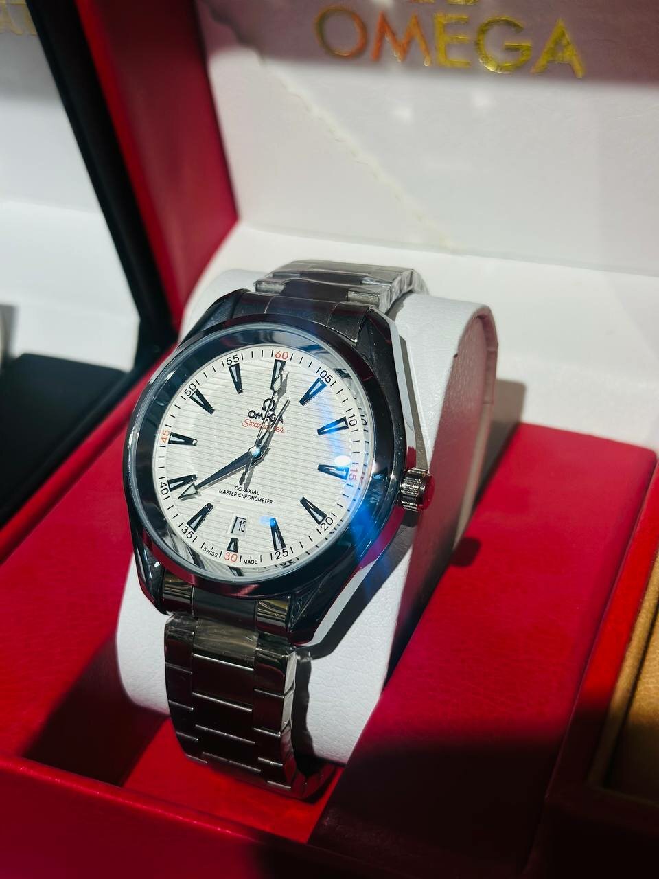 Наручные часы OMEGA, серебристый — фото 1