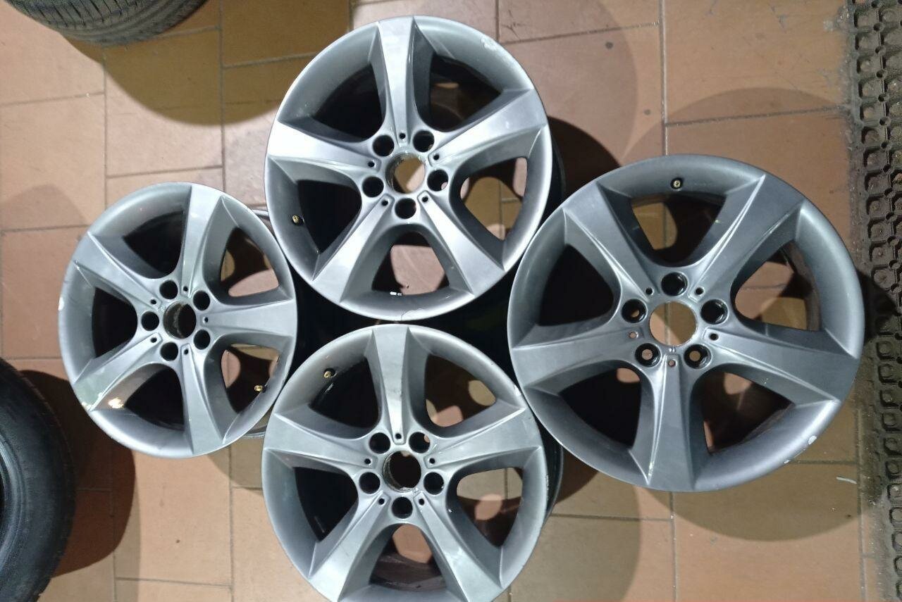 Колесные диски Replica 8.5xR18/5x120 74.1 Серебристый (Реплика)