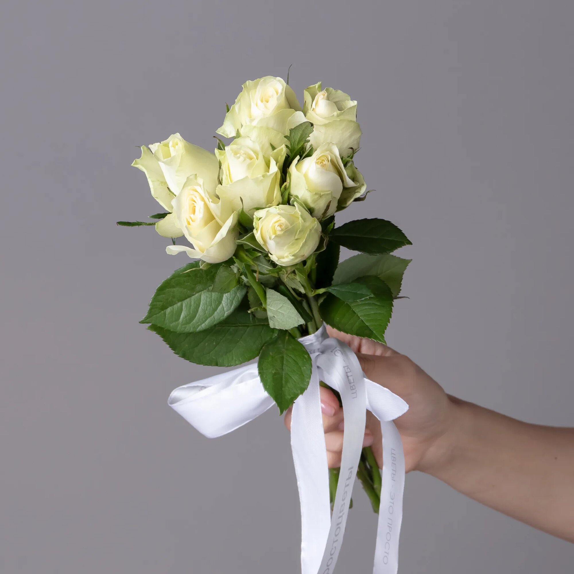 Букет Роза "Белая" 7 шт Высота 40 см кения от "Простоцветы"