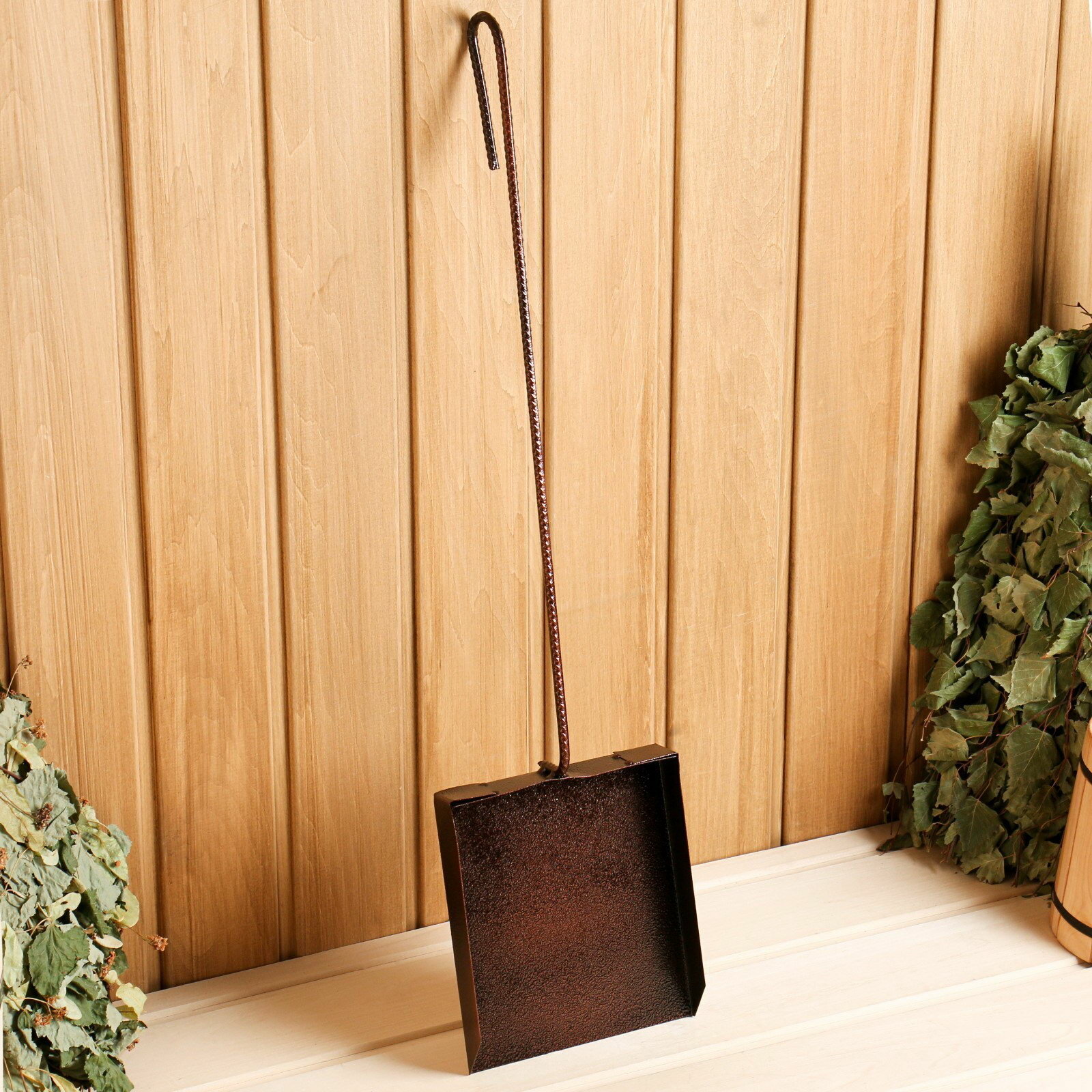 Совок металлический рабочая часть 17x13.5 см l=65 см вид: совки