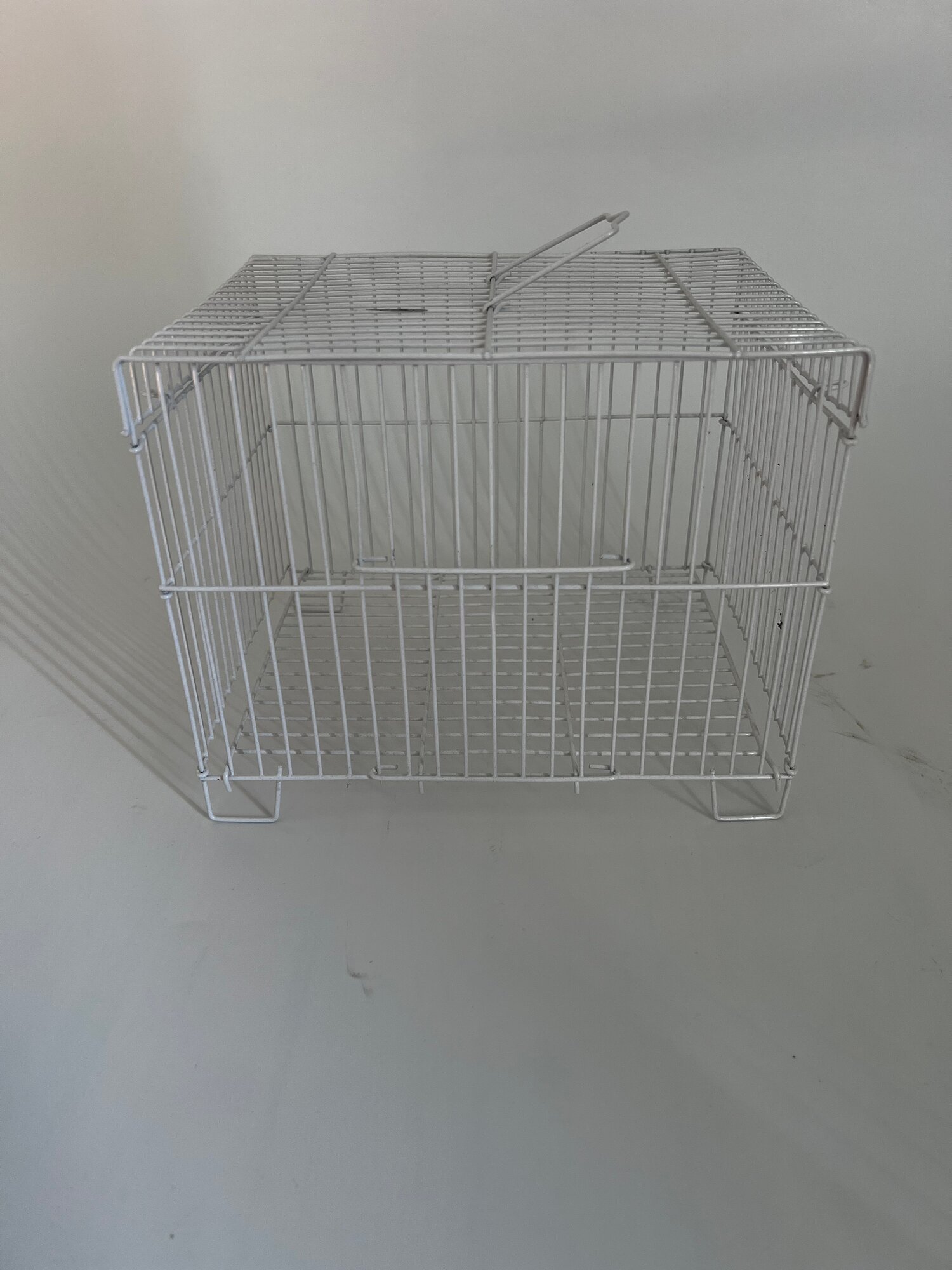 Клетка-садок для перевозки птиц – легкая, прочная и удобная транспортная коробка 23*16*16см