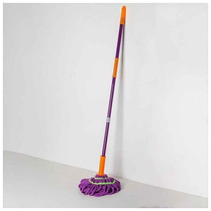 фото Швабра для мытья пола с отжимом , насадка из микрофибры, металлическая ручка 117 см