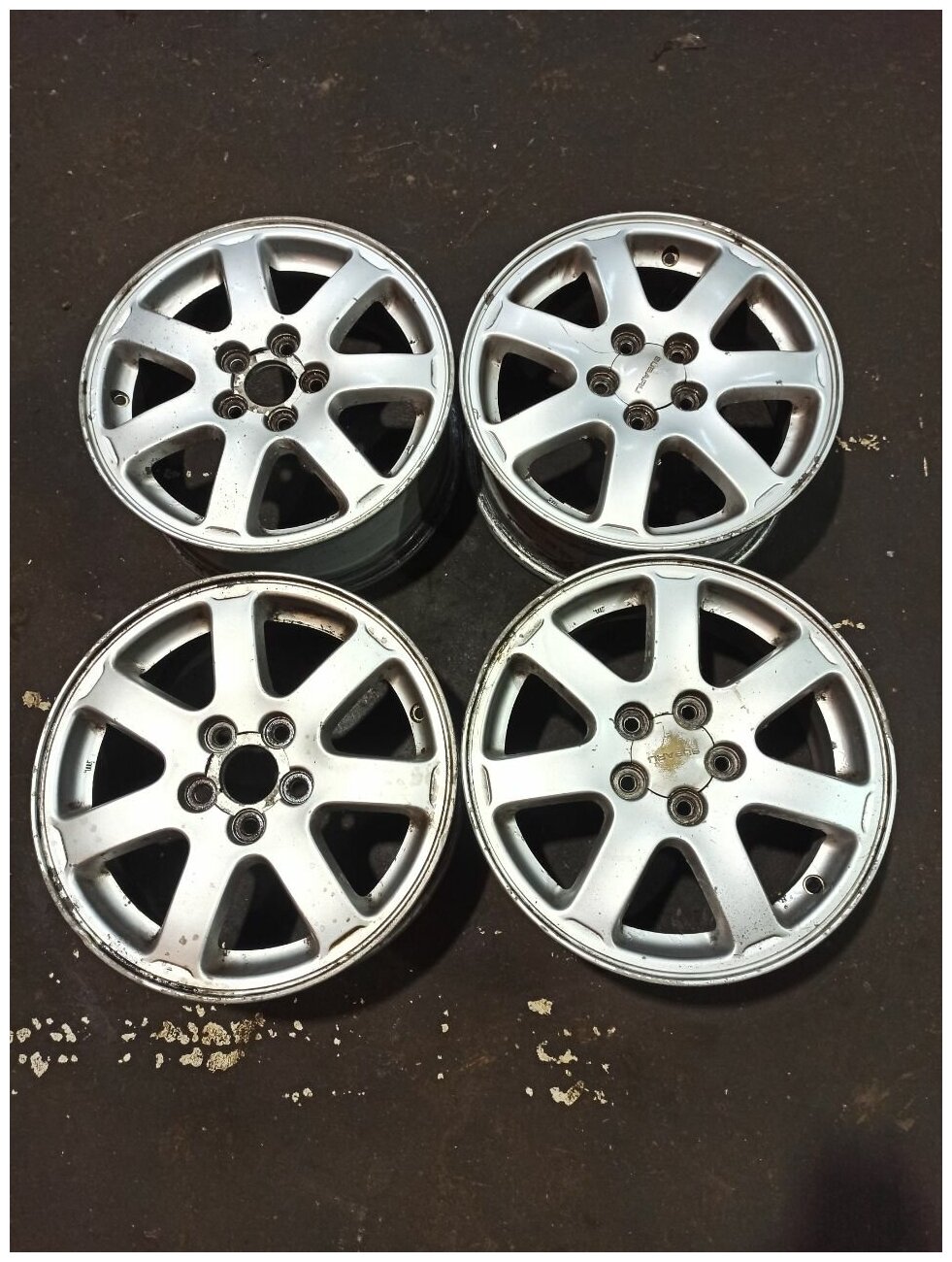 Колесные диски Subaru 6xR15/5x100 56.1 (оригинал)