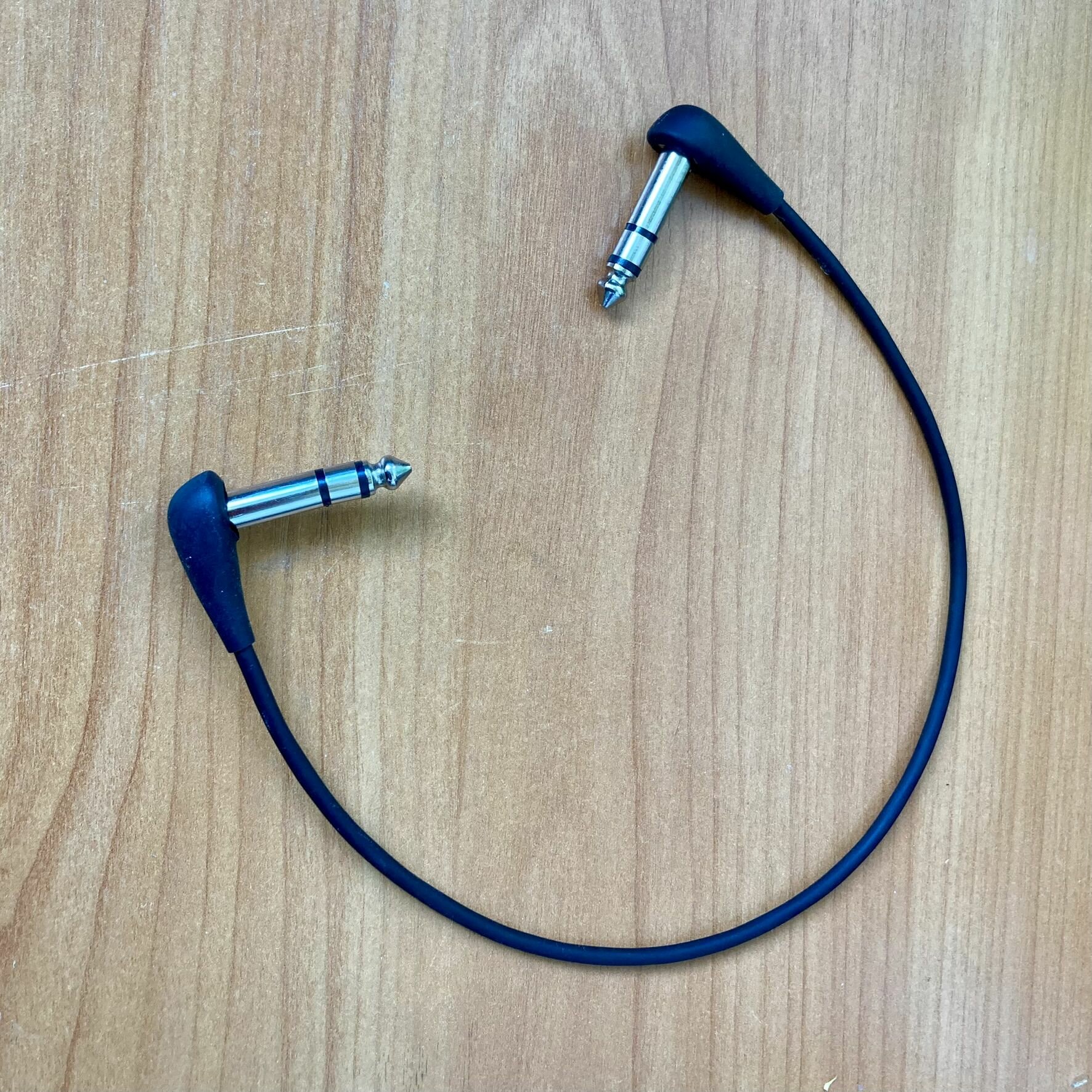 Компактный угловой стерео TRS 6.3 кабель 30 см