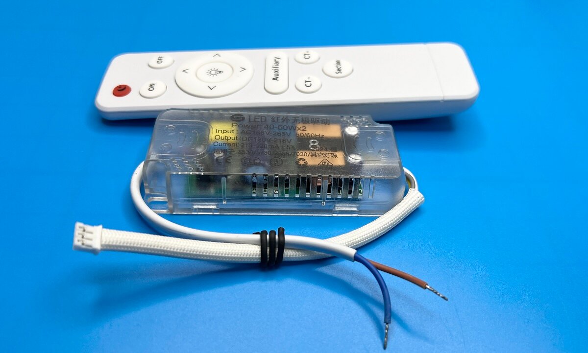 Драйвер тока светодиодный двухканальный с ИК пультом 120W (40-60w)x2 120-216v 220mA — фото 1