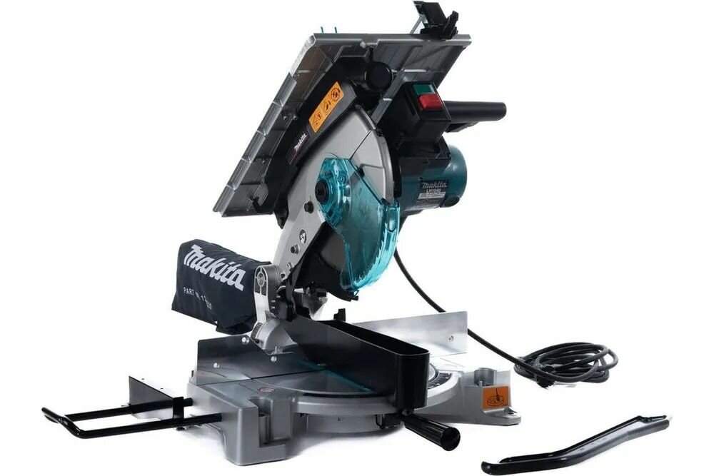 Торцовочная пила Makita LH1040, мощность 1650Вт, диаметр диска 260мм, плавный пуск