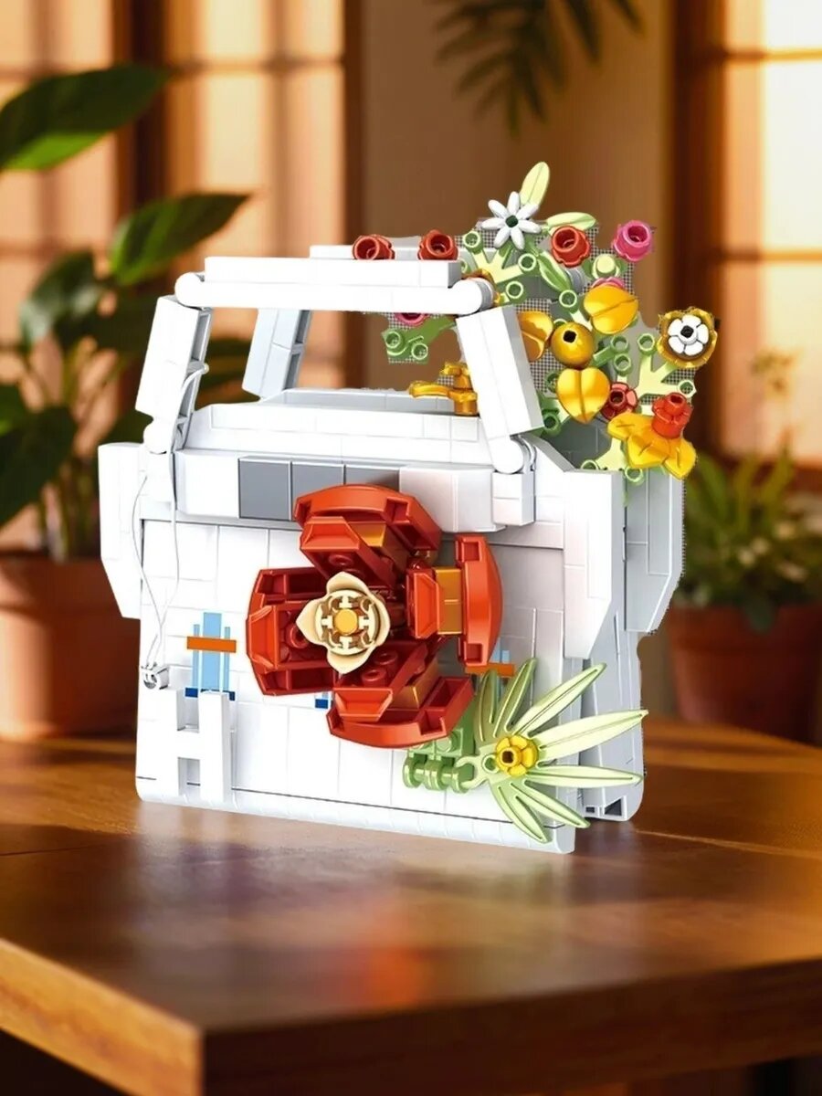 Конструктор цветы в сумке Prada