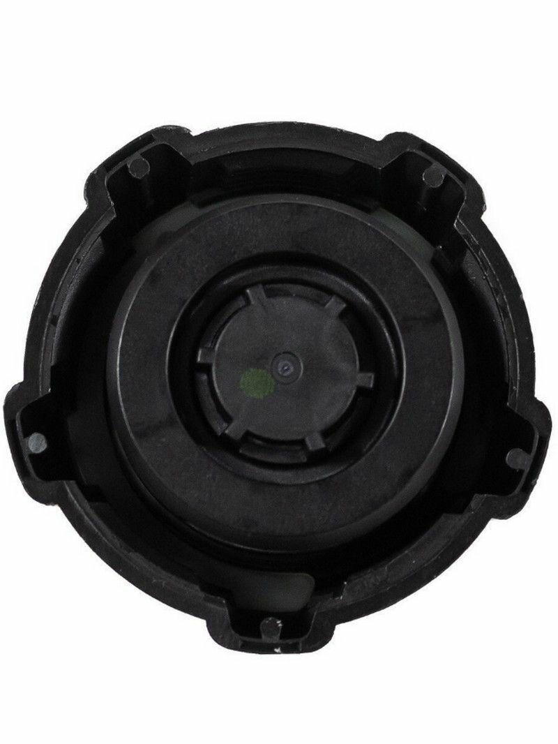 Крышка расширительного бачка Logan Логан Largus Ларгус Vesta Веста X-ray Х Рей Duster Almera G15 8200048024 — фото 1