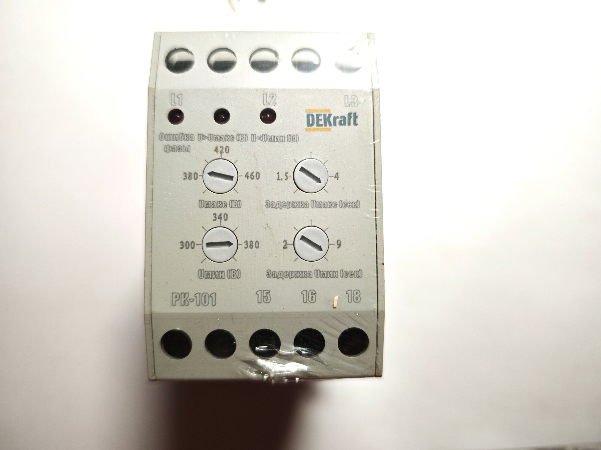 Реле контроля фаз РК-101 380В тип 01 DEKraft 23300DEK