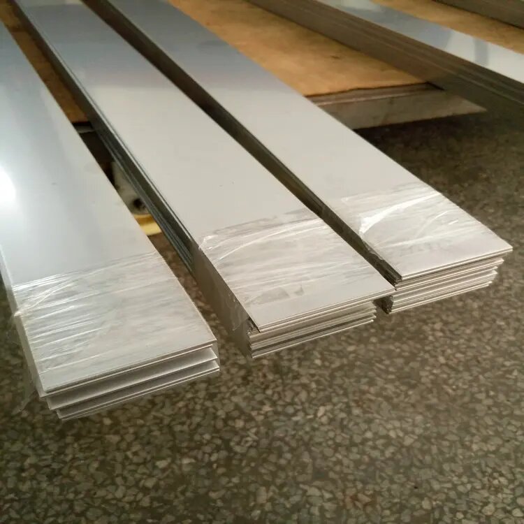 Листовой Прокат Пластина из нержавеющей стали 304 Rob, Thickness 3mm, 10x200mm