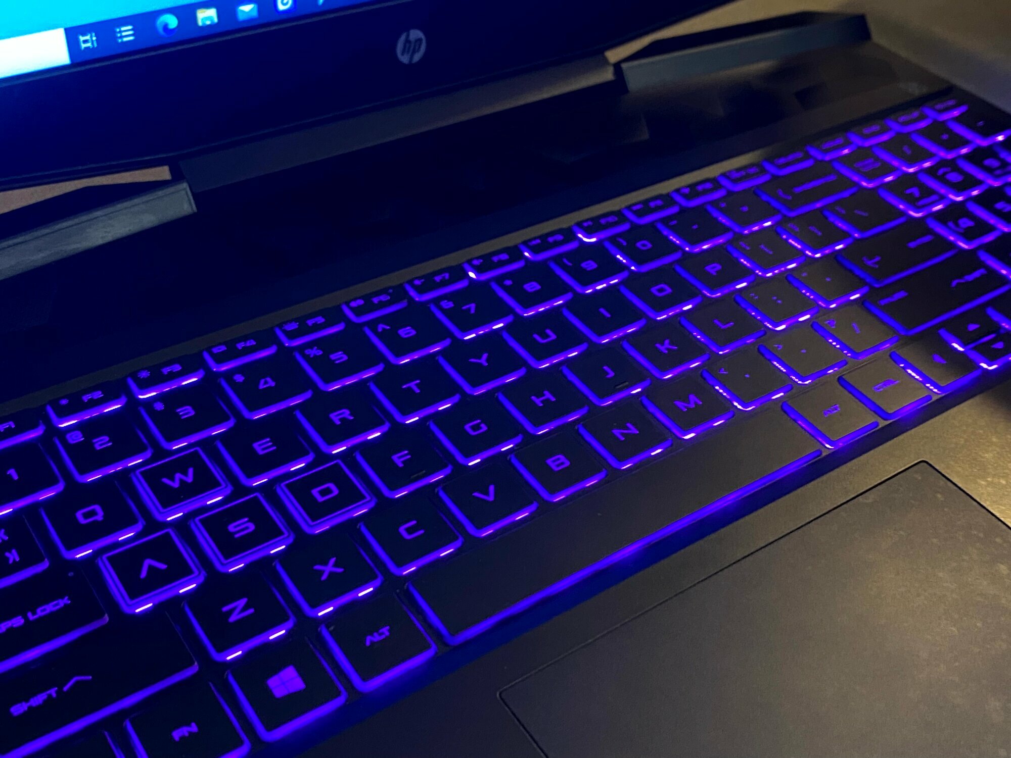 15.6" Игровой Ноутбук HP Pavilion, FullHD, 60 Hz, IPS, Intel Core i5-9300H, RAM 16 GB, SSD 512 GB, GeForce GTX 1650, Win10 — фото 1