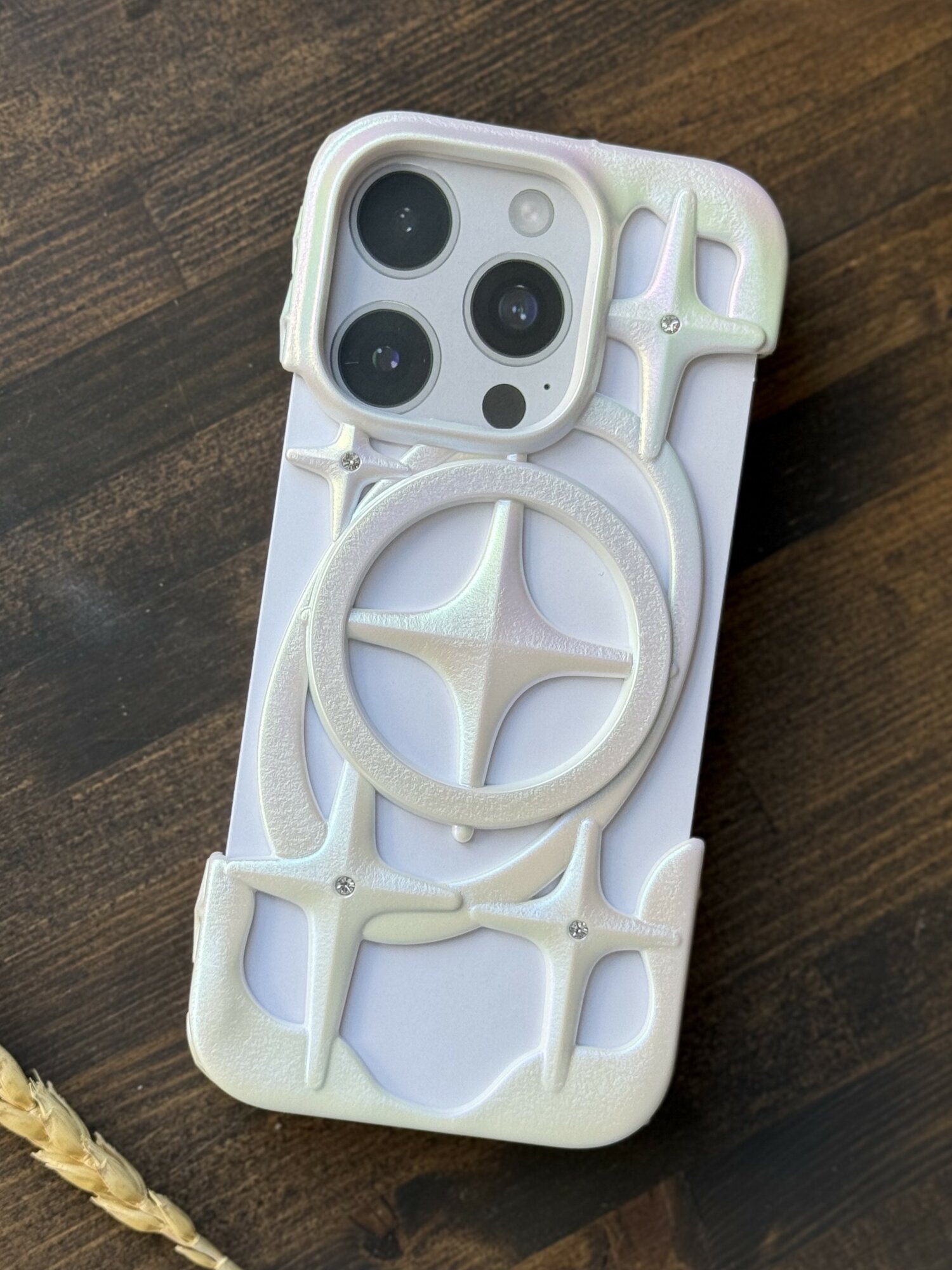 Чехол накладка для iPhone 16 Pro, KEEPHONE Stella с MagSafe, жемчужный