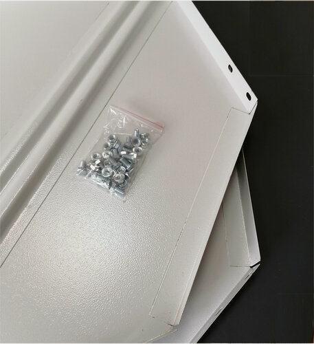 Изображение товара Полка угловая металлическая для стеллажа глубиной 300 мм, 500*500*25 мм, цвет светло-серый (2 шт/упак)