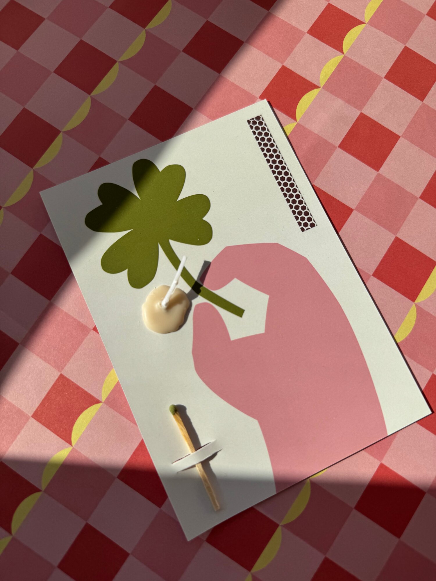 Открытка свечка "Клевер", от Вьюнчик, с конвертом, 14,8х10,5 см (А6), на день рождения — фото 1