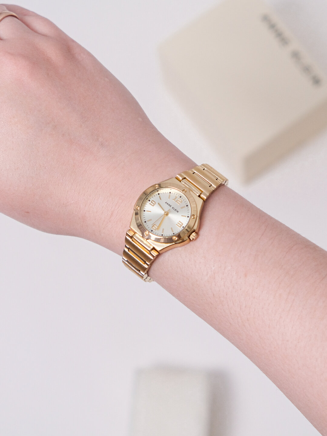 Наручные часы ANNE KLEIN, золотой — фото 1