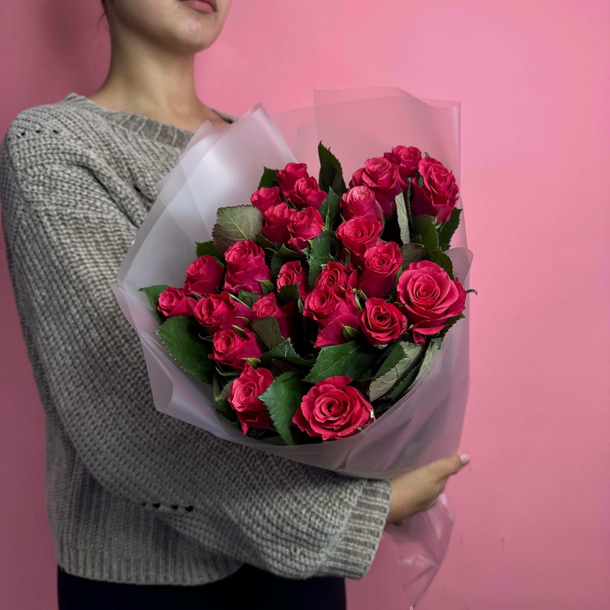 Букет из 25 голландских роз Такази