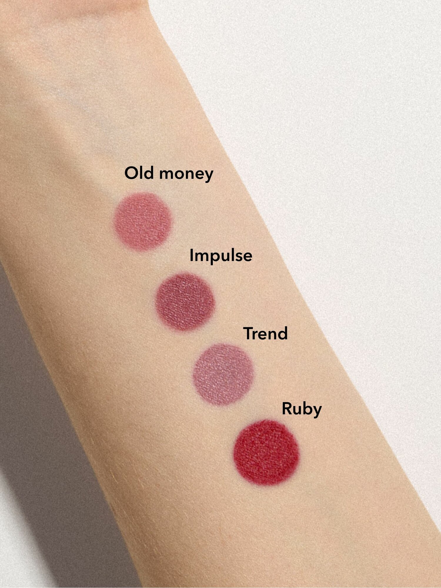 OK Beauty Увлажняющая стойкая матовая помада, тон RUBY — фото 1