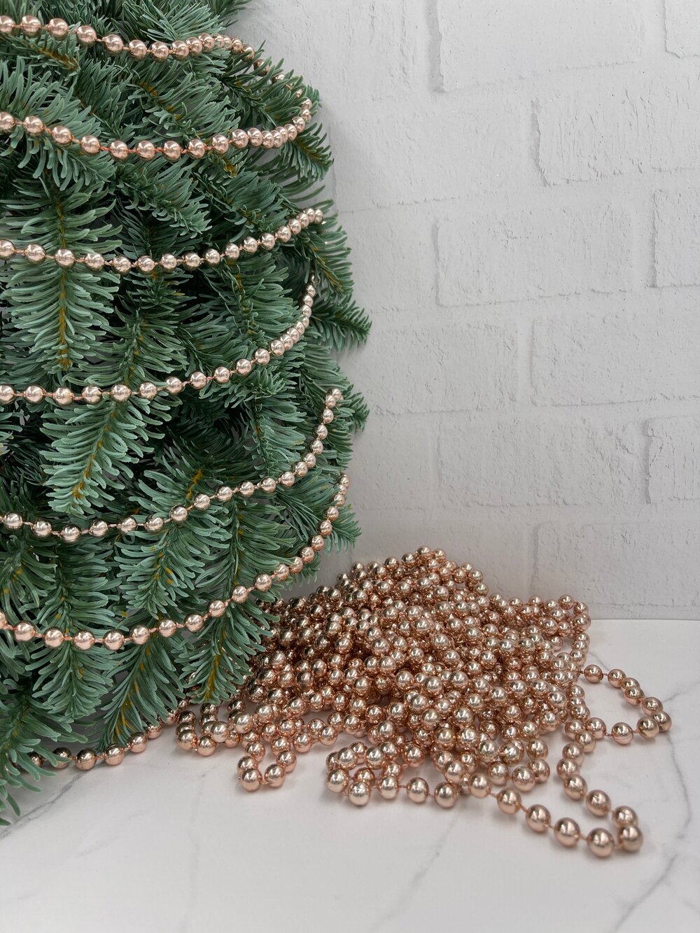 Бусы пластиковые на елку ø 08 см ягодный смузи 1000 см в прозрачной упаковке