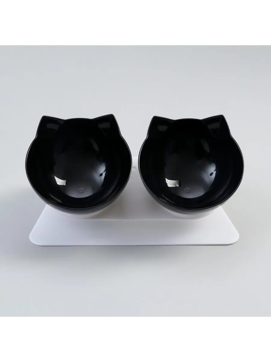 Удобные пластиковые миски на подставке для кошек