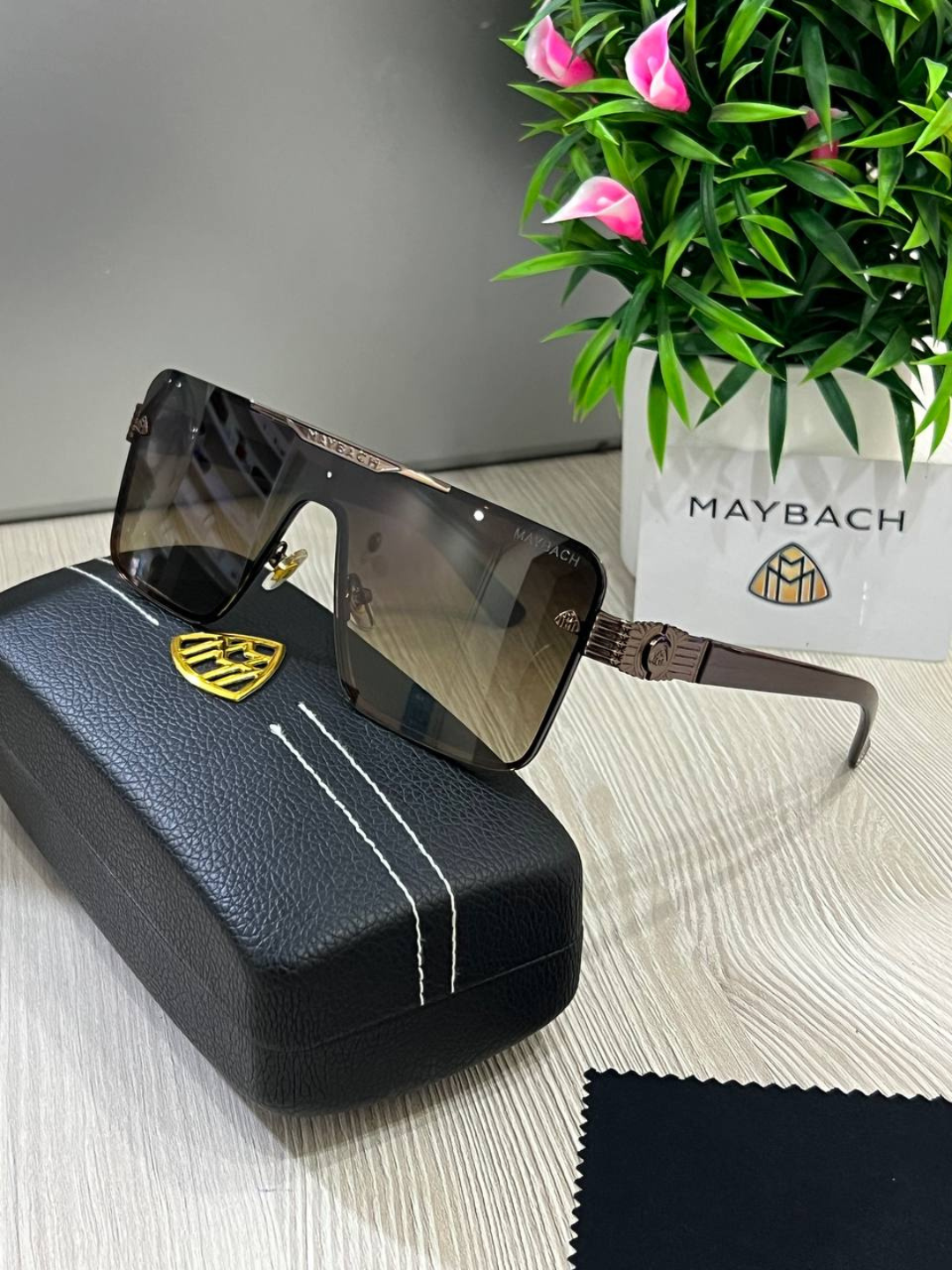 Солнцезащитные очки MAYBACH, коричневый