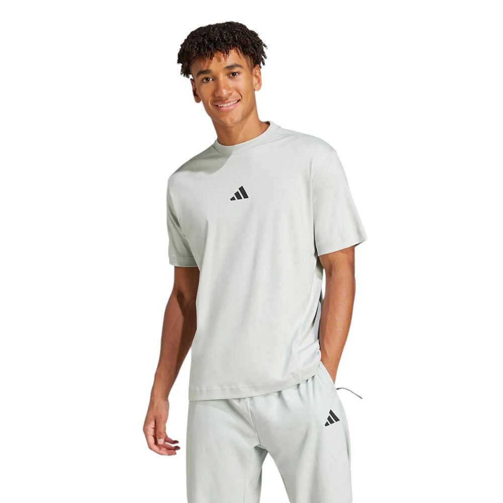 Футболка adidas, размер L INT