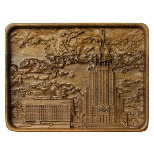 Шкатулка резная Рабочий и колхозница из дуба 12,5*9,4*8 см 999-RTB-724M