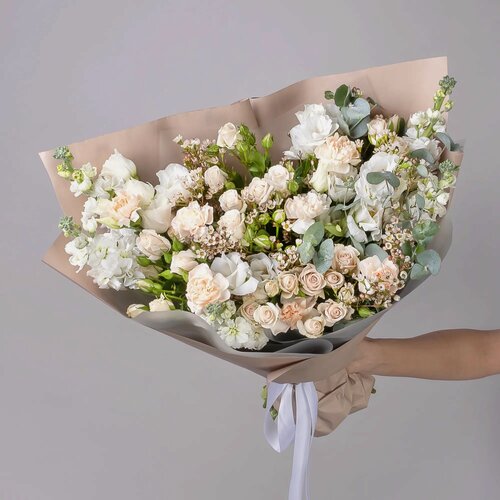 Изображение товара Букет "Флоренция" XL из кустовой розы - эксклюзивно на Яндекс. Маркете