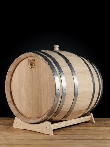 Изображение товара Дубовая бочка 100 л Partizan (Сербия), славонский дуб сильный обжиг