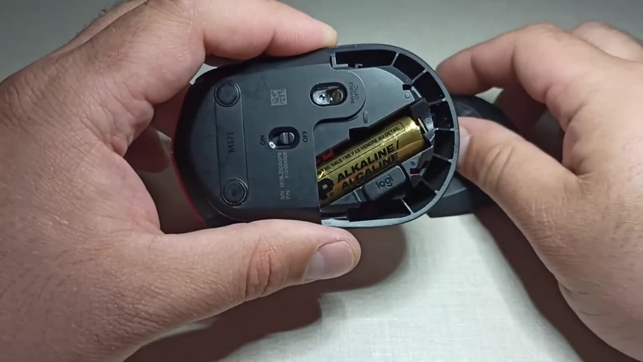 Мышь Logitech M171, беспроводная, оптическая, 1000 dpi, белый, L910-006867 — фото 1