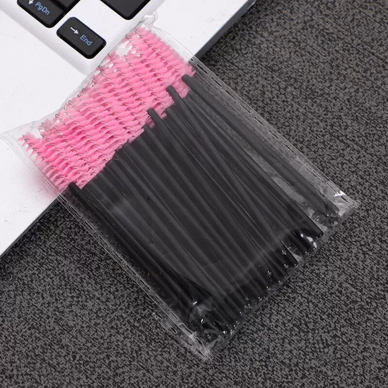 Многоразовые кисти для бровей и ресниц 50 штук розовый