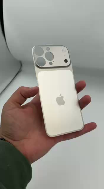Наклейка на телефон iphone 14 pro, в стиле iPhone 17 Pro Max, на заднюю панель — фото 1