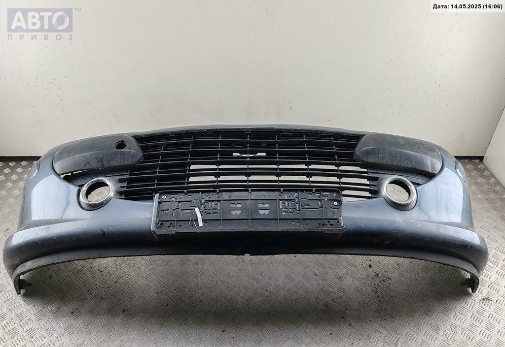 Бампер передний Peugeot 307