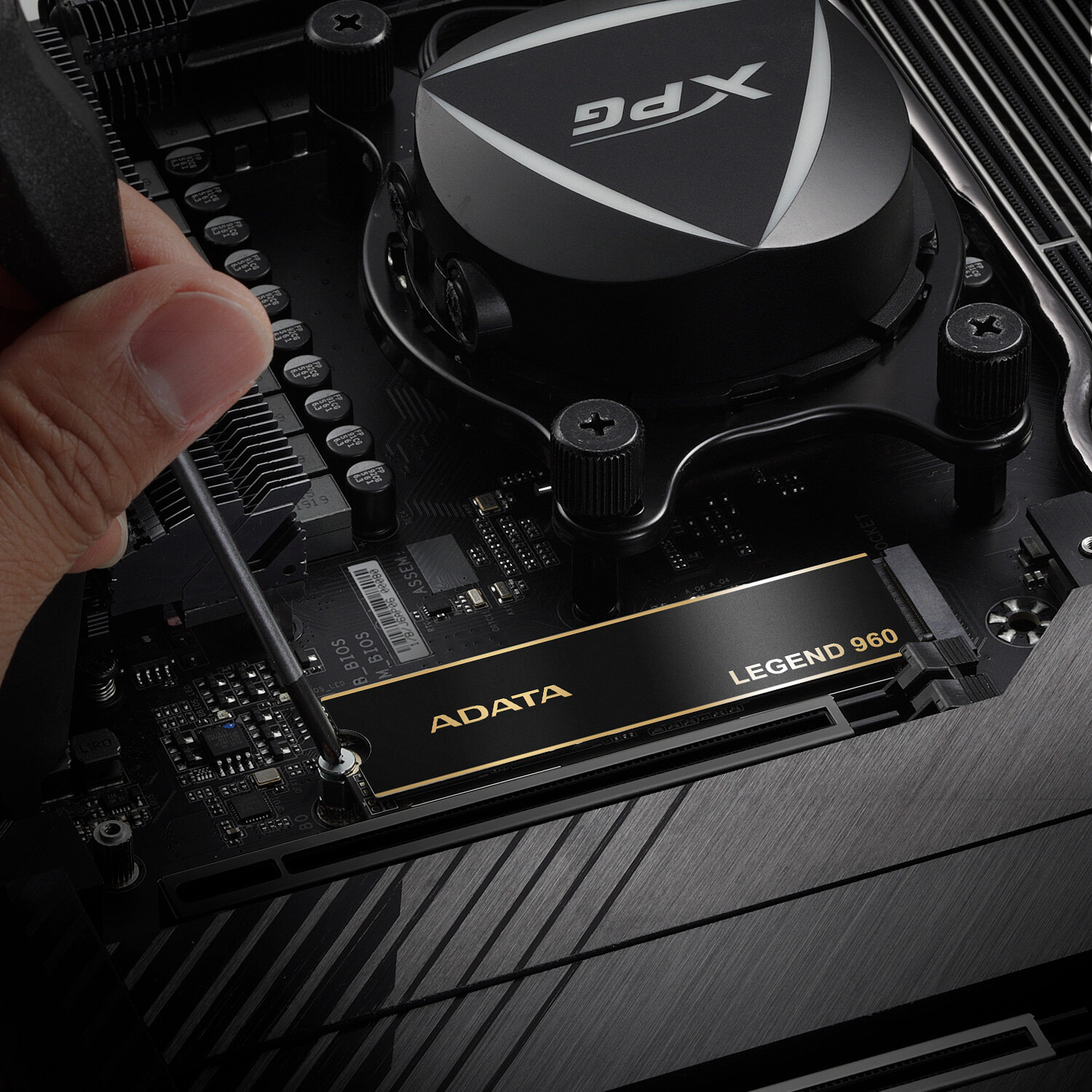 Внутренний SSD диск ADATA Legend 960, 1000GB, M.2 (ALEG-960-1TCS) — фото 1