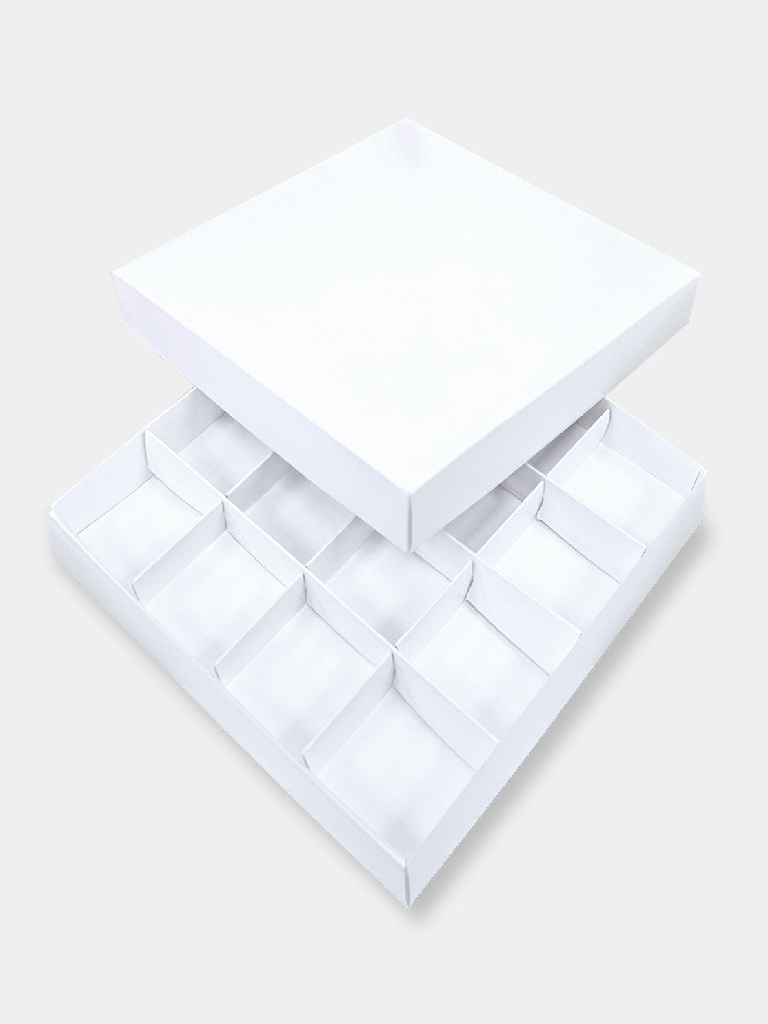 Коробка для конфет с ячейками отлично подойдет для клубники в шоколаде, коробка с ячейками - 18,5 * 18,5 * 3 см — фото 1