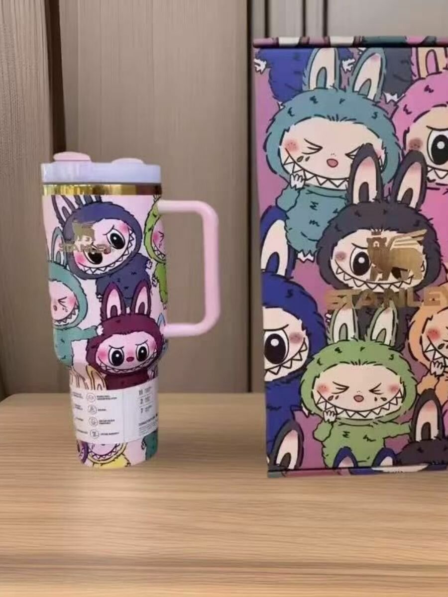 Термокружка детский Лабубу с трубочкой и сумочкой Vivacat розовая