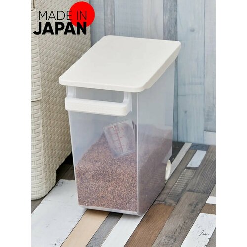 Контейнер для хранения на колёсах 18 л