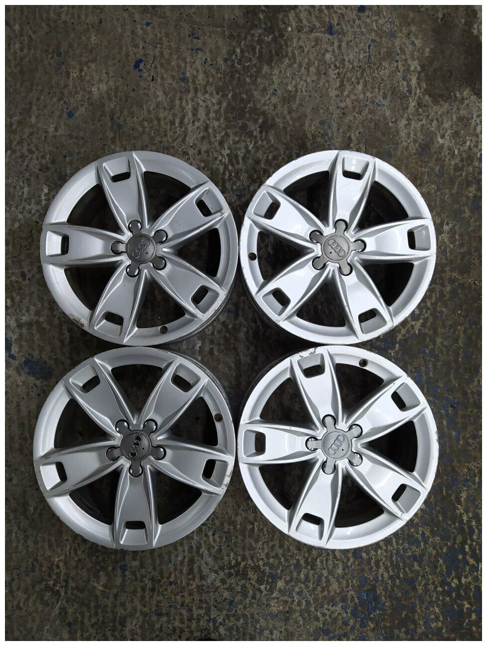 Колесные диски Audi 7.5xR17/5x112 57.1 (оригинал)