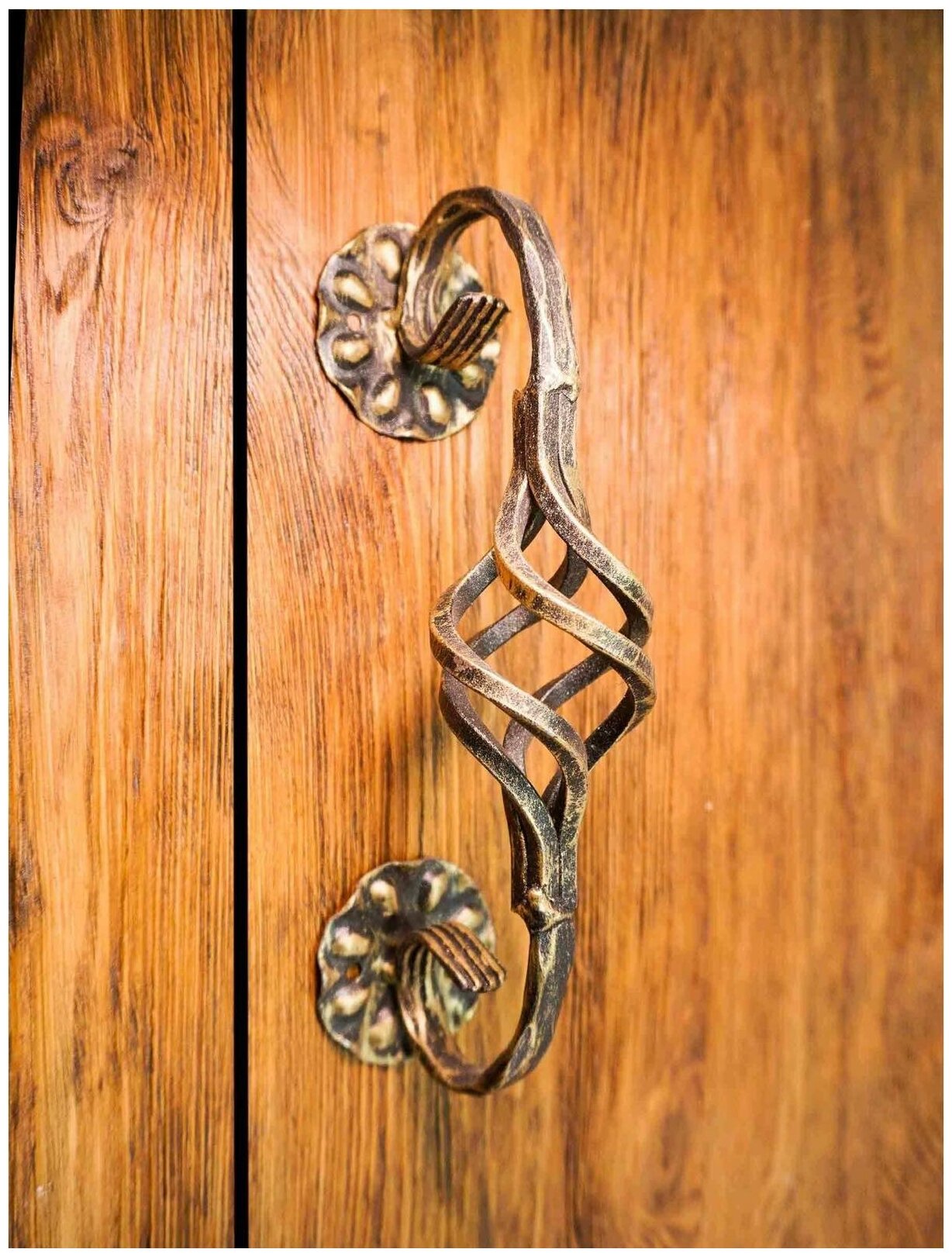Ручка-скоба дверная кованая "Корзинка" (золотой)/ручка дверная для входной двери/ручка кованая на калитку
