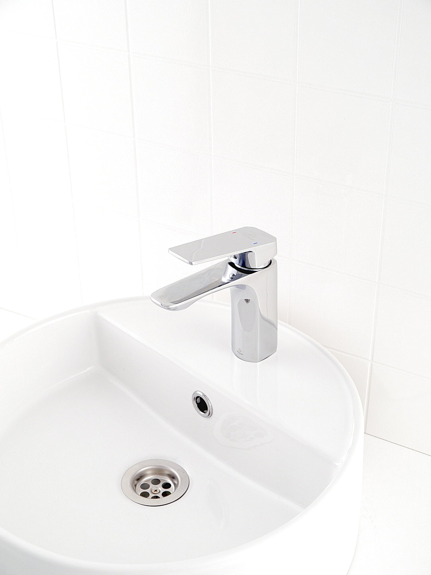 Смеситель для раковины Diadonna, латунь, одно рычажный, аэратор, керамический картридж — фото 1