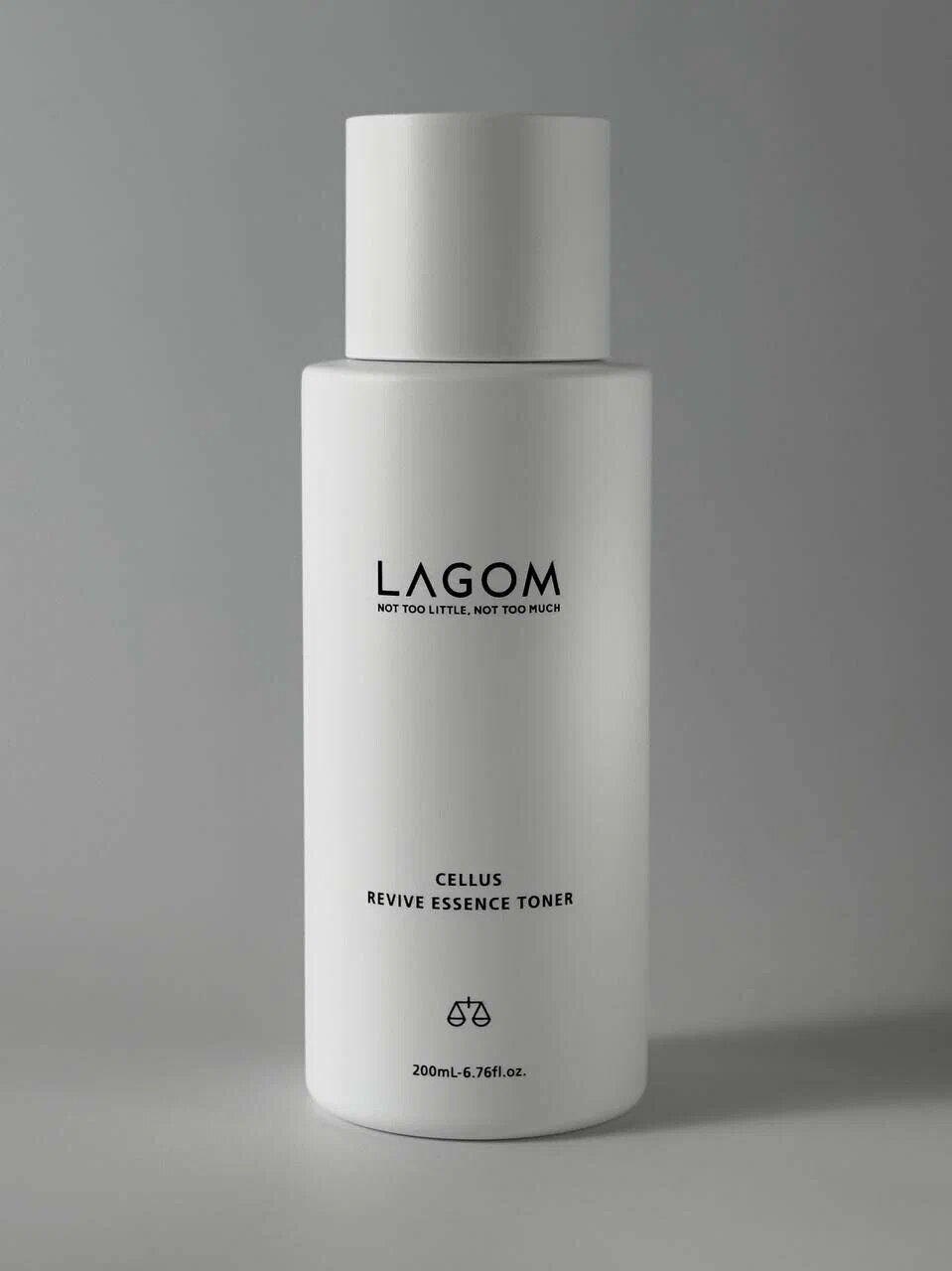 Тонер-эссенция для глубокого увлажнения с аденозином Lagom Cellus Revive Essence Toner