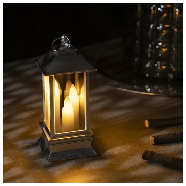 Светодиодная фигура "Серебристый фонарь со свечками" 5.5 x 13 x 5.5 см, пластик, батарейки AG13х3, свечение тёплое белое