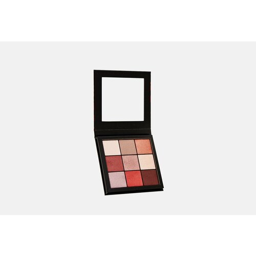 Палетка теней для век doll eyeshadow palette