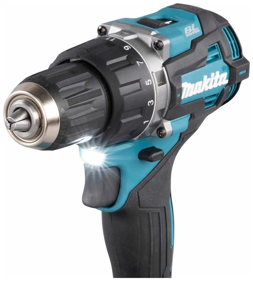 Makita Компактная дрель-шуруповерт XGT DF002GD201 - фотография № 5