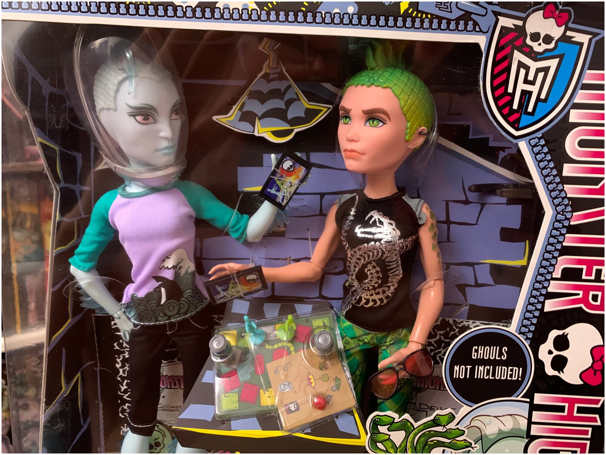 Gil Webber & Deuce Gorgon 2-pack - Mansters - Monster High - CBX42 -  Recenzja - video Dailymotion