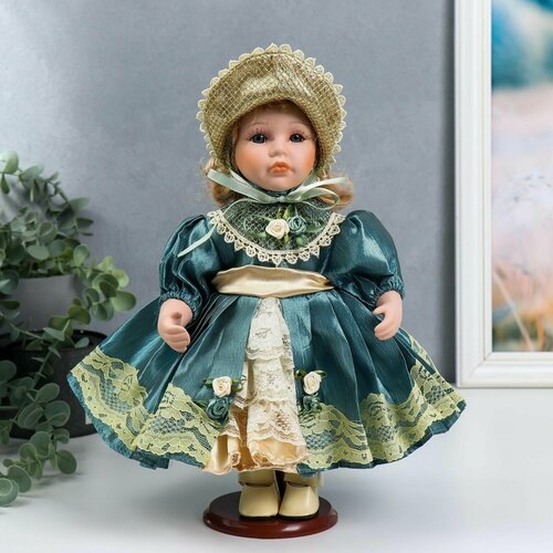 Кукла коллекционная керамика Танечка в платье цвета морской волны и чепчике 30 см
