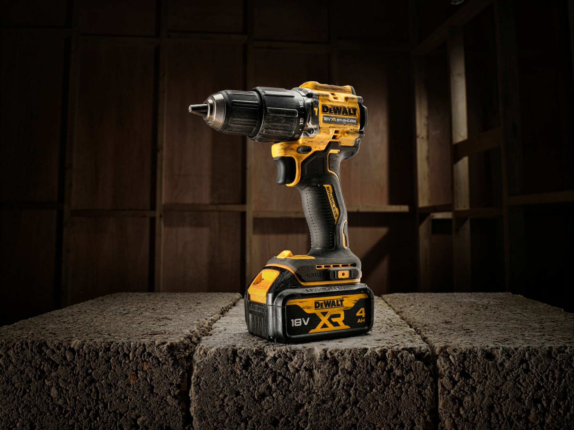 Аккумуляторная дрель-шуруповерт DEWALT DCF840D2T - фото №14