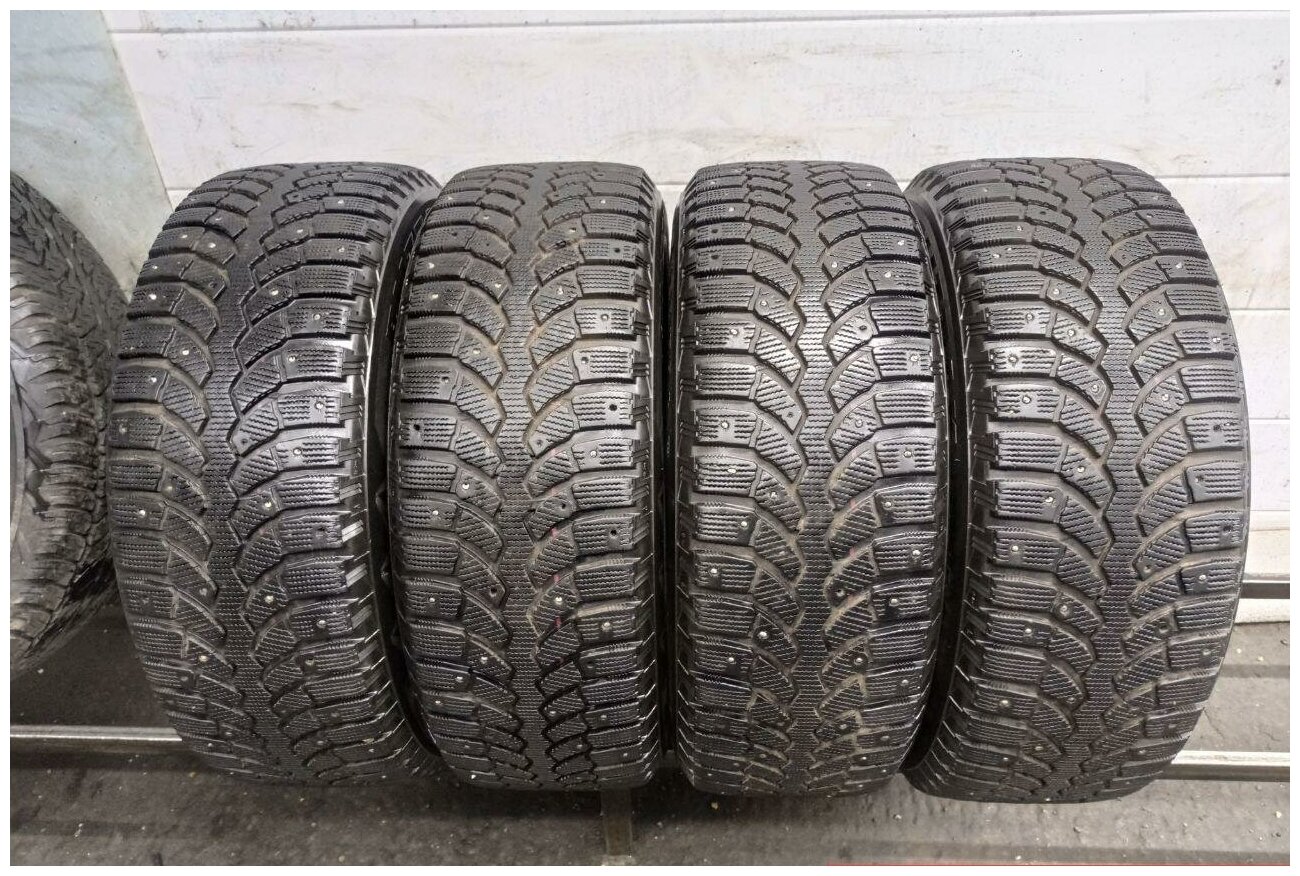 Bridgestone Blizzak Spike 01 225/60 R17 БУ Шины Зимние