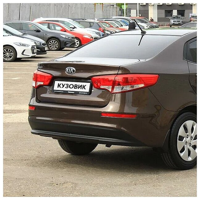 Kia Rio 2017 седан сзади