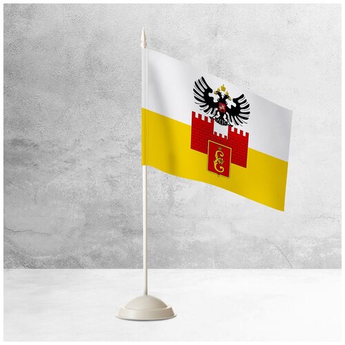 настольный флаг екатеринбурга на пластиковой белой подставке Настольный флаг Краснодара на пластиковой белой подставке
