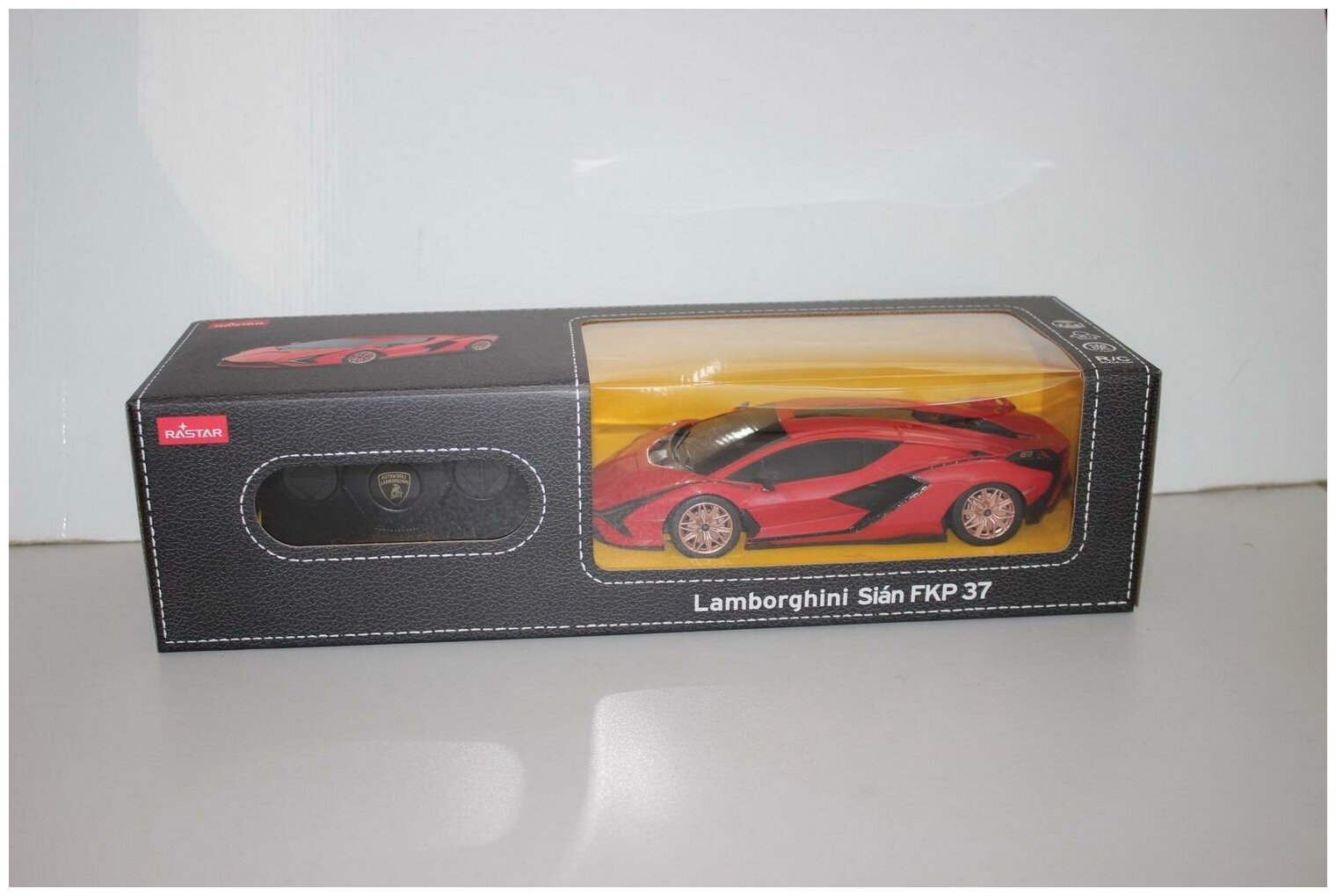 Машина р/у 1:24 Lamborghini Sian красный, 2,4 G.